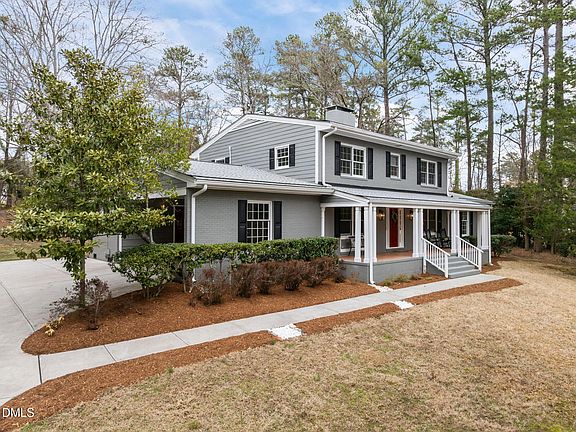 3rd image of 3841 Somerset Dr