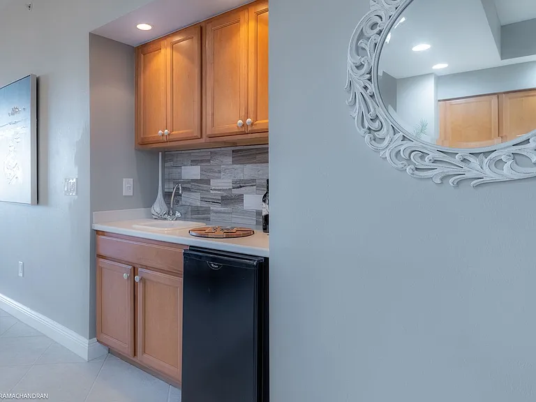 3313 Sunset Key Cir #402 — Photo 14