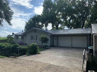 301 4th St, Utica, SD 57067