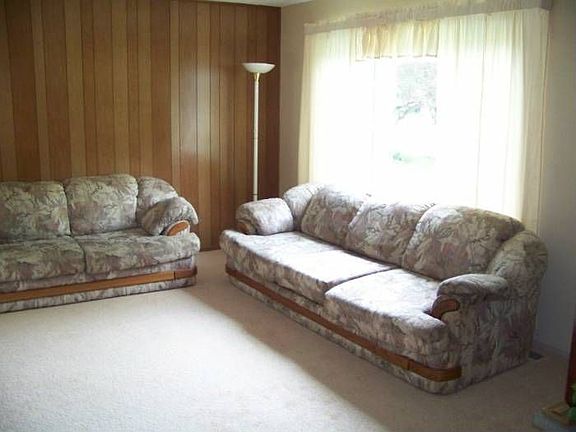 4th image of 26907 Southwood Ln