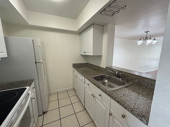 4th image of 6061 Windhover Dr #10-D10