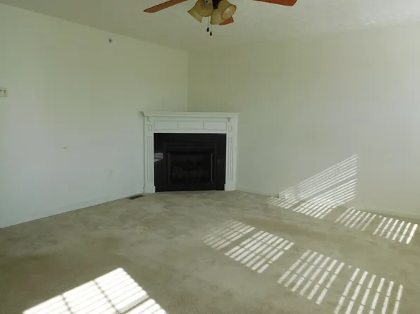 2305 Flint Dr, Washington, PA 15301