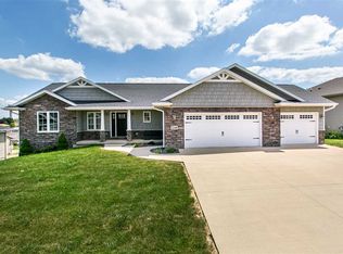 2248 Jo Ann Dr, Asbury, IA 52002