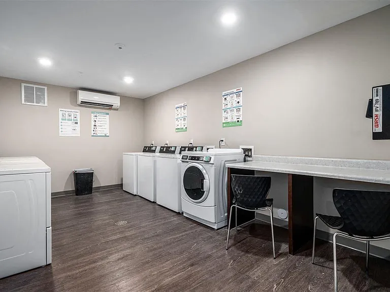 Northlake Center Apartments — Photo 10