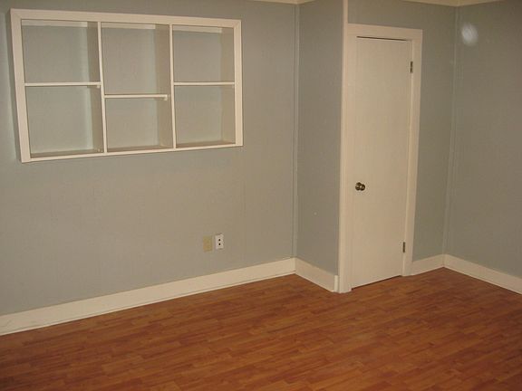 3rd image of 1408 W 11th St #B