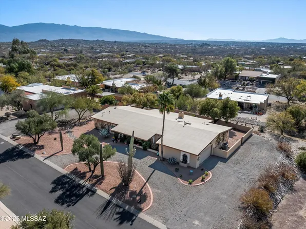8440 E Fernhill Dr, Tucson, AZ 85750
