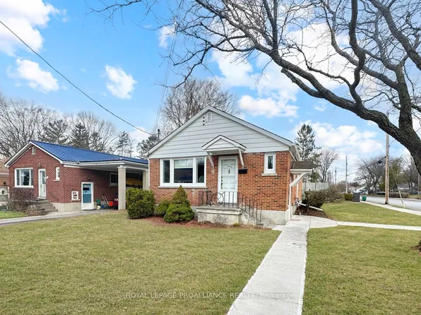 284 Victoria Ave, Belleville, ON K8N 2C7