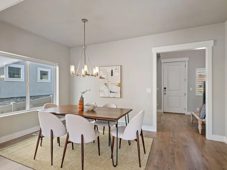 2101 W Northridge Dr — Photo 9