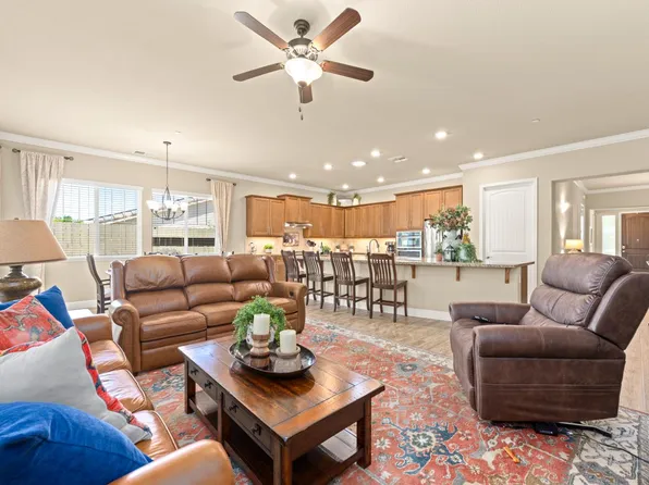 706 Mousebird Ct, Lincoln, CA 95648
