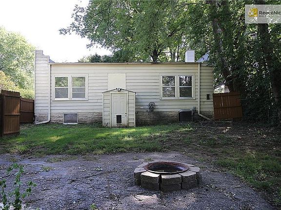 4th image of 1916 S Norwood Ave