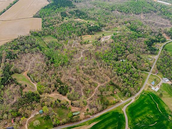 2nd image of 7050 Highway 423