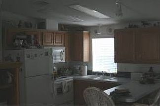 3rd image of 1089 Nettles Blvd