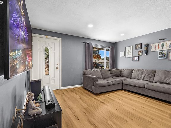 5th image of 1585 NE 18th St
