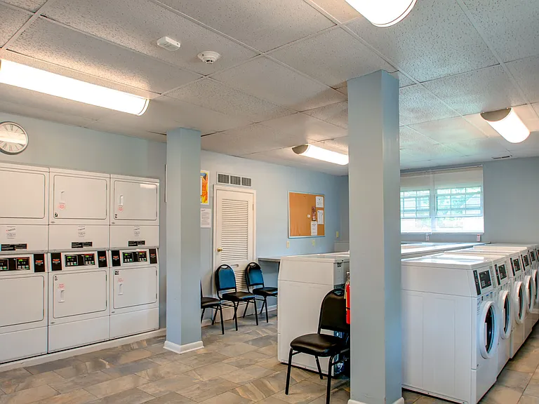 Brookview Manor Apartments, LLC — Photo 16