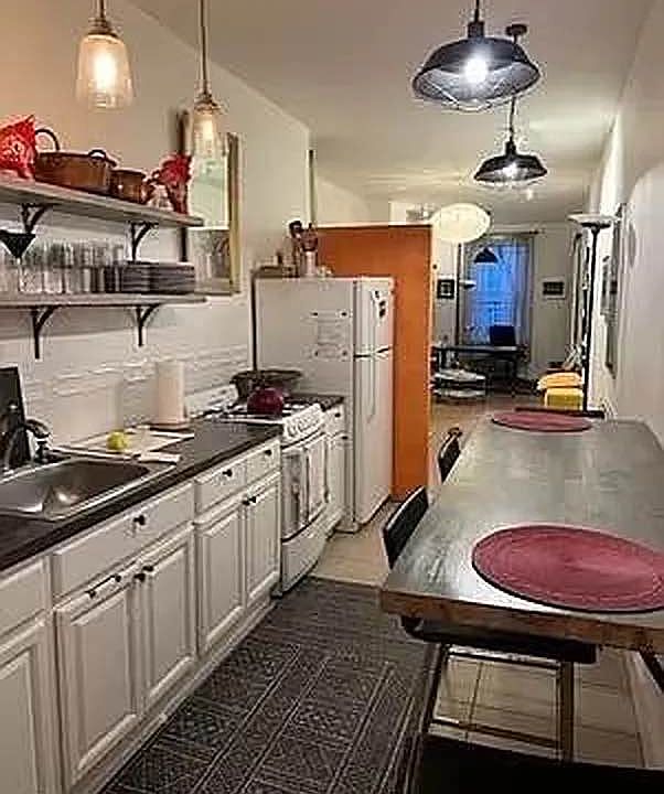 2nd image of 3902 29th St APT 3L