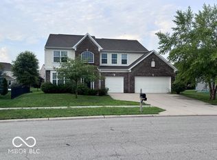 1272 Southlake Ave E, Greenwood, IN 46143