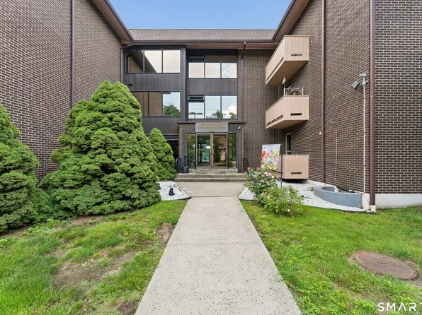 40 California Street #A17, Stratford, CT 06615