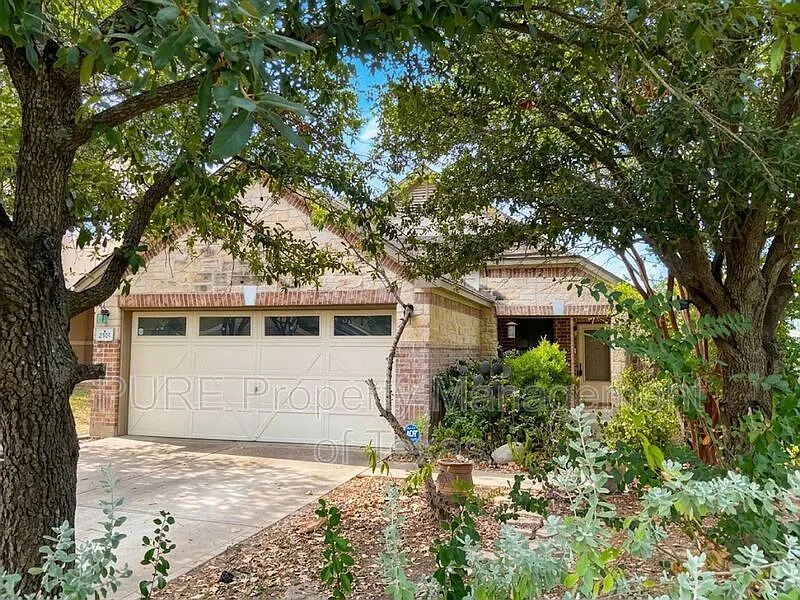 3 bed, 2.0 bath, 1363 sqft, $1,750 — Photo 2