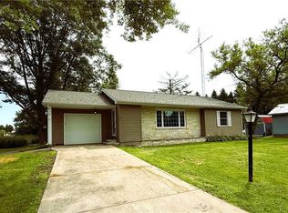 912 Washington St, Hawkins, WI 54530