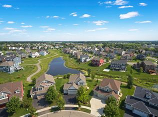 3935 Valencia Ln, Chaska, MN 55318