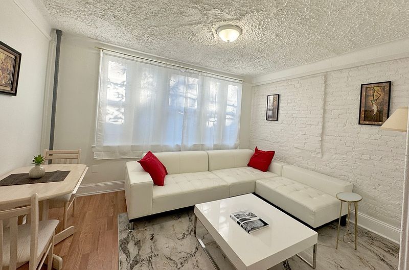 1st image of 1128 Wheeler Ave APT 1