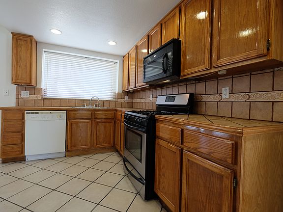 4th image of 37525 Sabal Ct