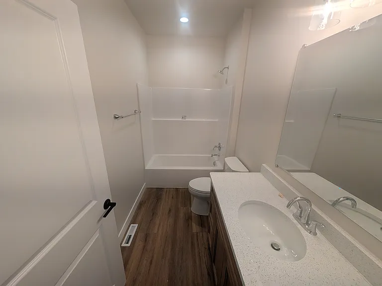 646 S Marion Ave #646 — Photo 8
