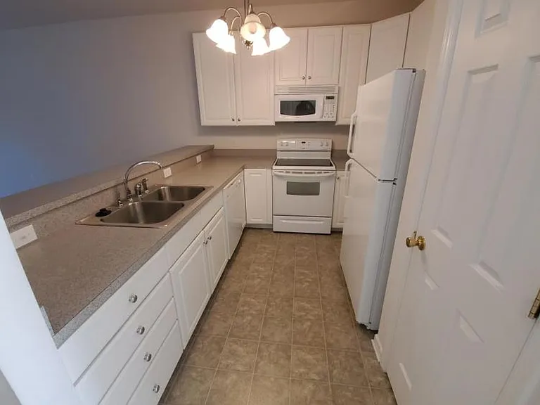 31 Crocetti Ln — Photo 3