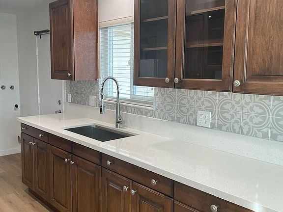 3rd image of 3218 Coral Dr