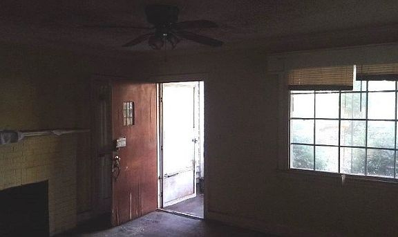 2nd image of 309 Potomac Ave