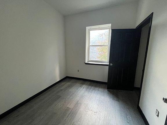 2nd image of 1600 N 16th St #Fab0b2b09