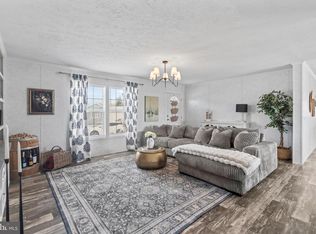 6 Southwind Cir, Jackson, NJ 08527