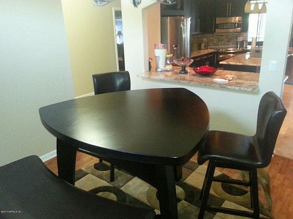3rd image of 12294 Harbor Winds Dr N