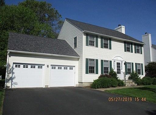 1st image of 9 Fairway Dr