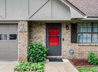 6910 Heather Oaks Dr, Pensacola, FL 32506