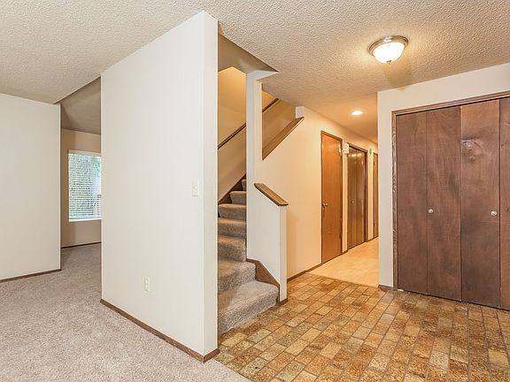 2nd image of 10710 38th Ave NE