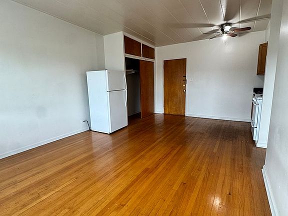 3rd image of 2023 N Harlem Ave APT C12