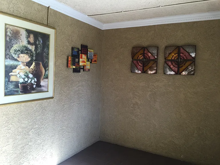 12700 Kornblum Ave — Photo 7