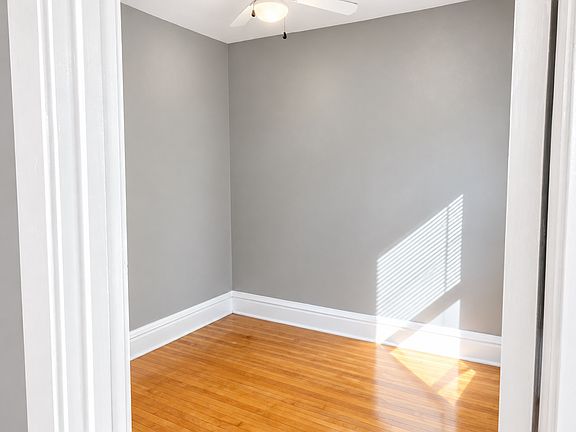 5th image of 3928 N Mozart St #2