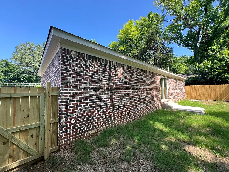 3558 Denver St — Photo 6
