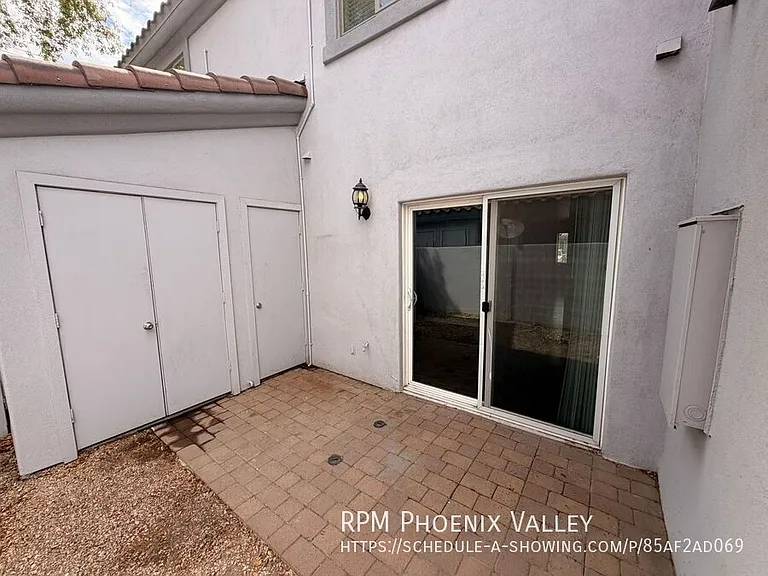 Bell Villas Apartments — Photo 34