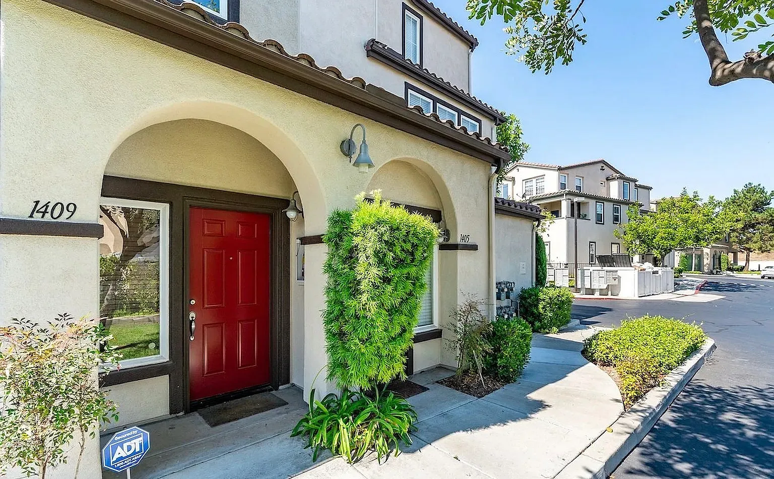 1409 Paseo Orion — Photo 2