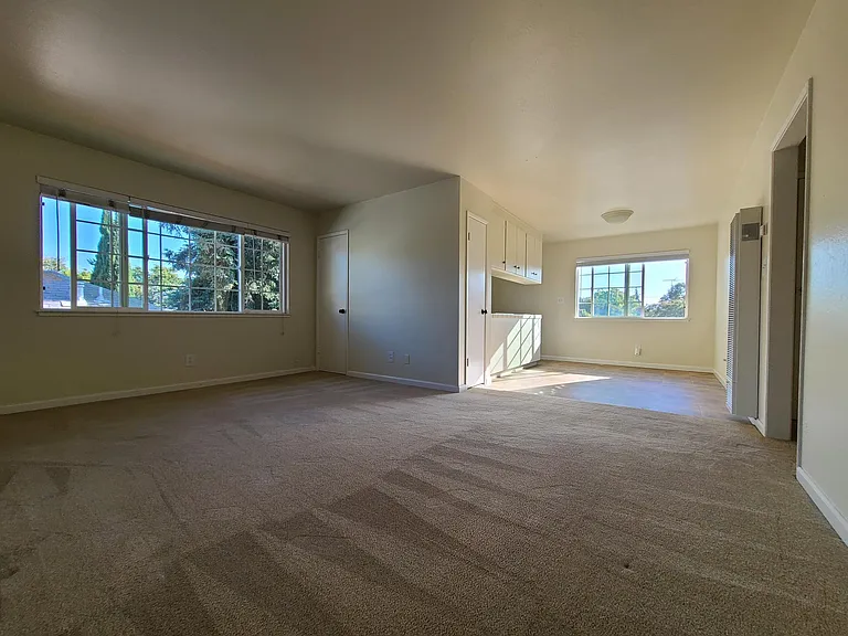 660 Main St #6 — Photo 4