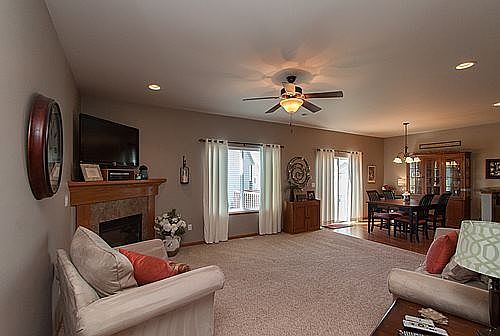 2nd image of 1835 Goose Lake Cir