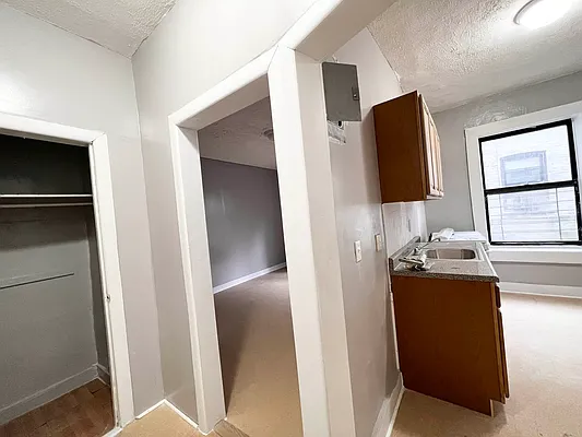 Rented by Premier One Realty LLC | media 10