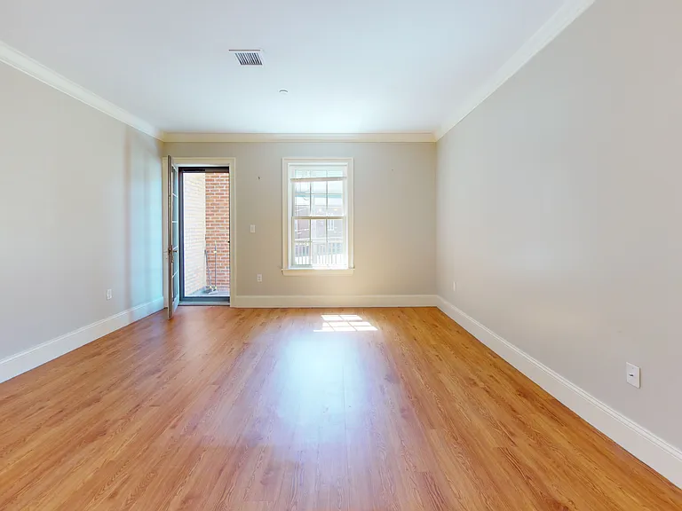 286 Main St #208 — Photo 5