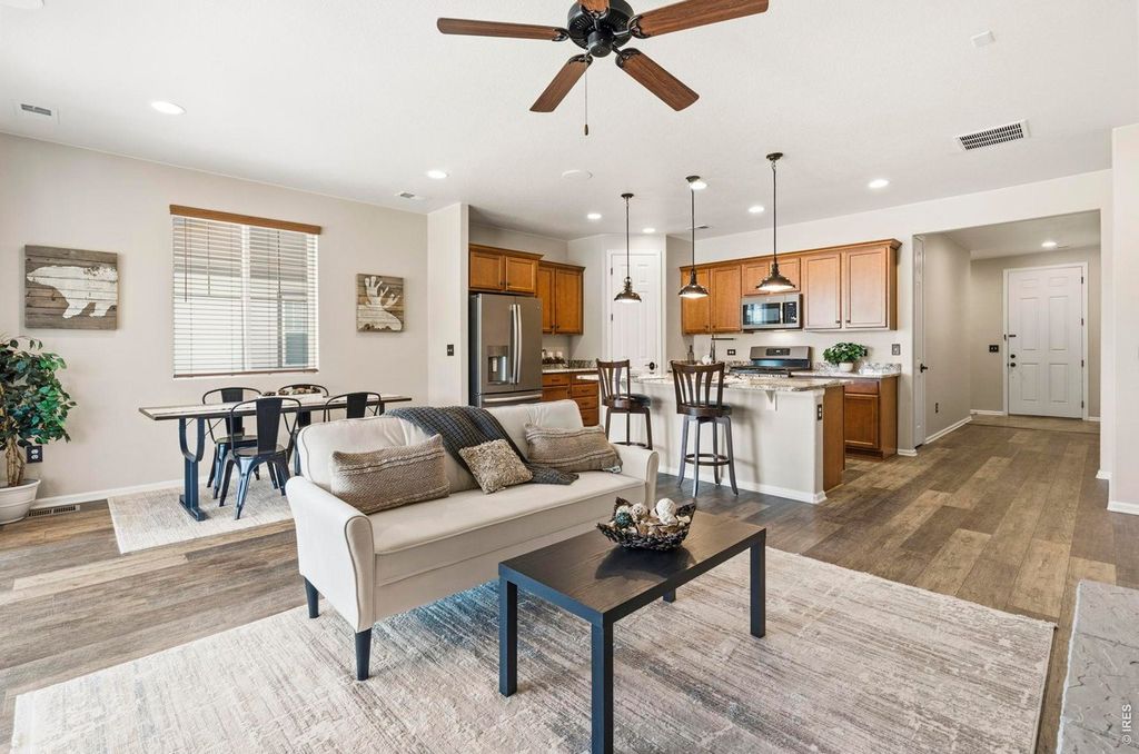 3975 Sand Beach Lake Ct