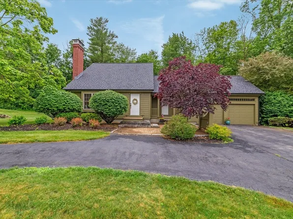 2 Sherwood Dr, Spencer, MA 01562