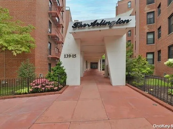 139-15 83 Avenue #239, Briarwood, NY 11435