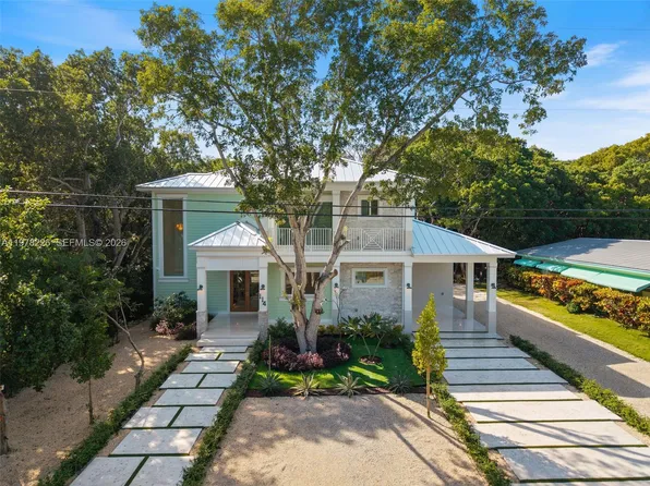 114 Royal Ln, Plantation Key, FL 33036